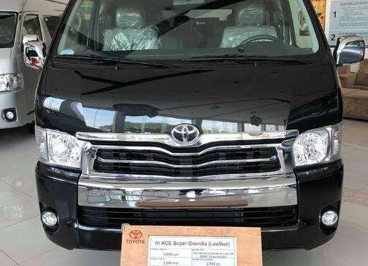TOYOTA HIACE GL GRANDIA DIESEL M/T 2019 EURO 4