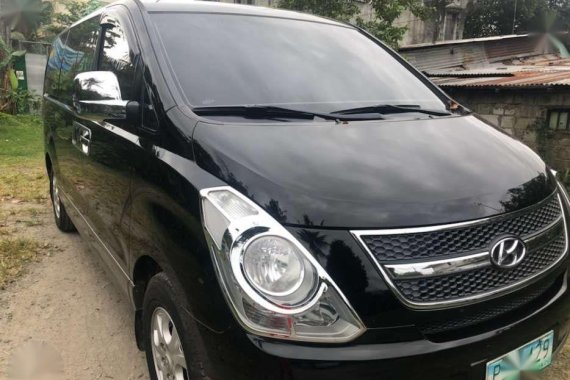 Selling Hyundai Starex gold vgt 2010