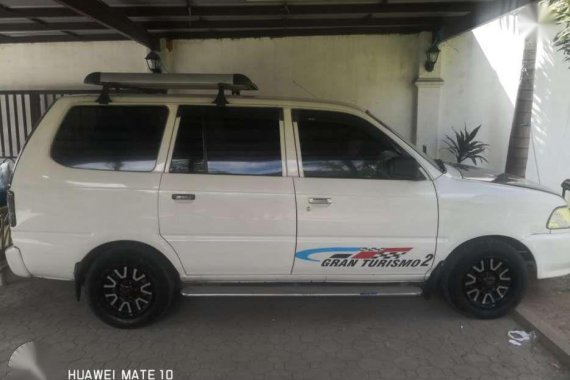 Toyota Revo 2001 manual efi for sale