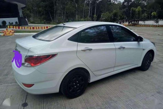 Hyundai Accent Crystal White Manual Transmission 2014