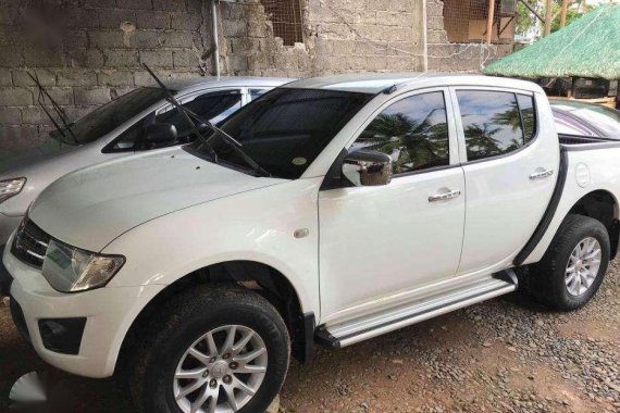 Mitsubishi Strada Manual Diesel 2012 for sale