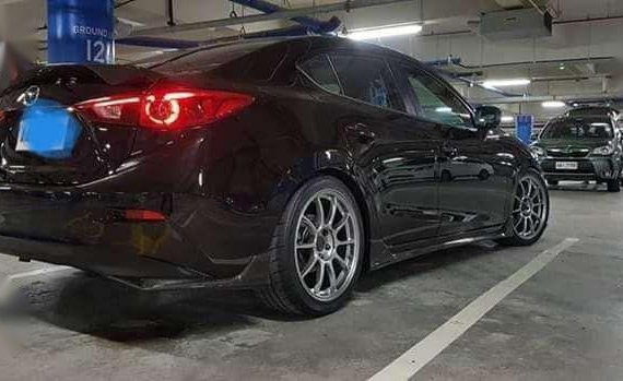 For Sale : MAZDA 3 2.0 2014m