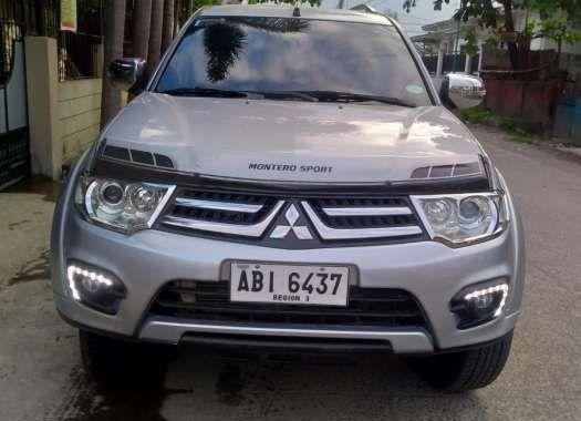 Selling Mitsubishi Montero gls v diesel 2015 