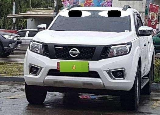 Selling 2017 Nissan NP300 NAVARA EL 4X2 MT (For Assume)