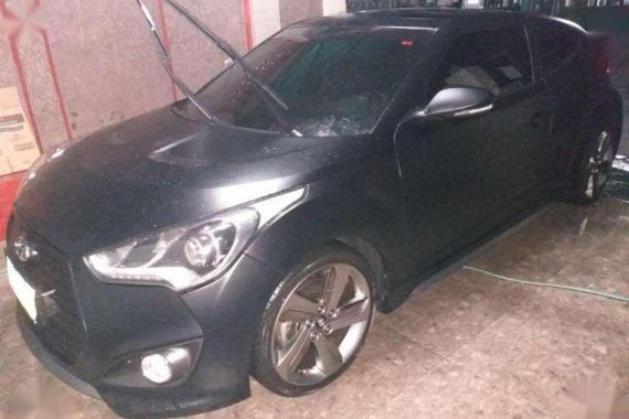 LIKE NEW Hyundai Veloster for sale