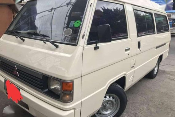 2005 Mitsubishi L300 versa van for sale