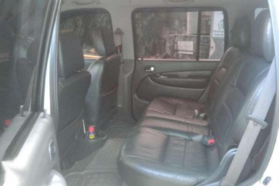 Selling Ford Everest 2006 AT