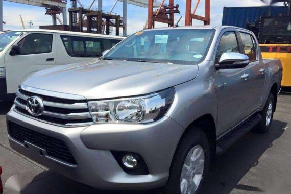 NEW TOYOTA HILUX 4X2 E M/T 2019
