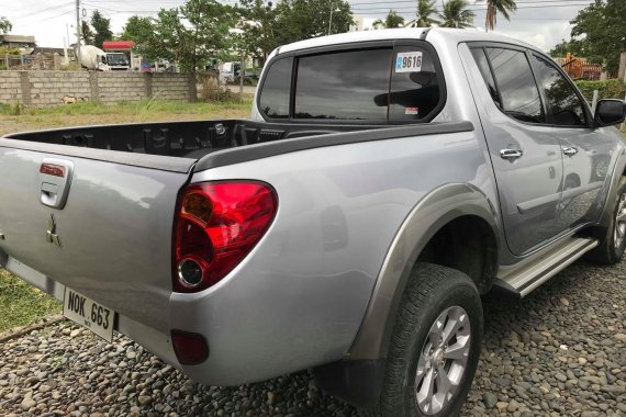 Mitsubishi Strada Manual 4x4 2010 for sale