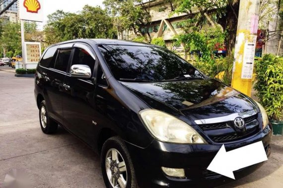 Rush Sale TOYOTA Innova 2007 V (top of the line)