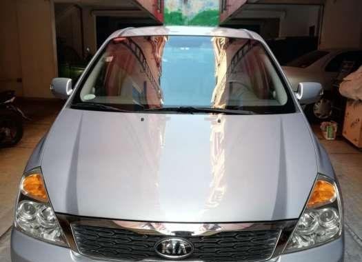 2010 Kia Carnival EX for sale