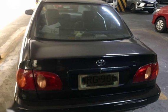 Toyota Corolla 1.6 Love Life 2000 for sale