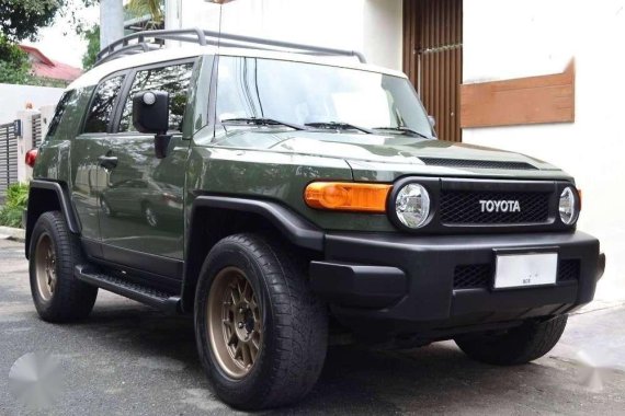 2014 TOYOTA Fj Cruiser At Limited Army Green