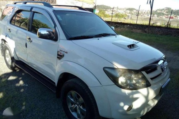 Toyota Fortuner V Top of the line Working 4x4. 2005