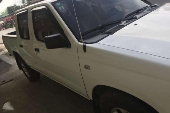 2000 Nissan Frontier for sale
