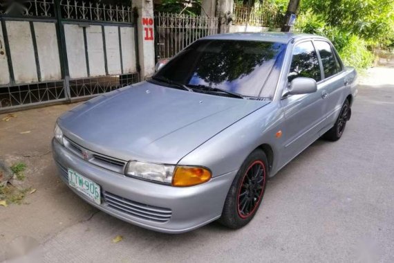 SELLING MITSUBISHI Lancer glxi 95model