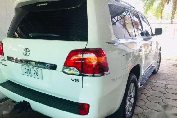 Toyota Land Cruiser V8 AT Diesel 2011 FOR SALE