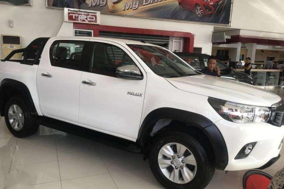NEW TOYOTA HILUX 4X2 E M/T 2019