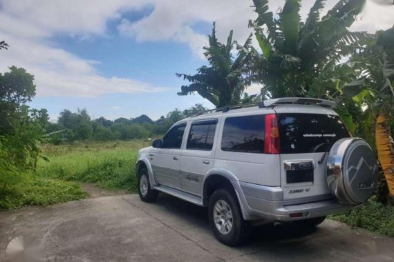 Ford Everest 1st Gen 2004 FOR SALE