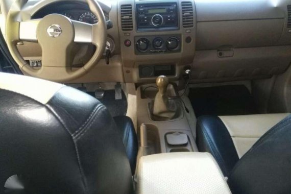 Nissan Navara manual 4x2 2010 for sale