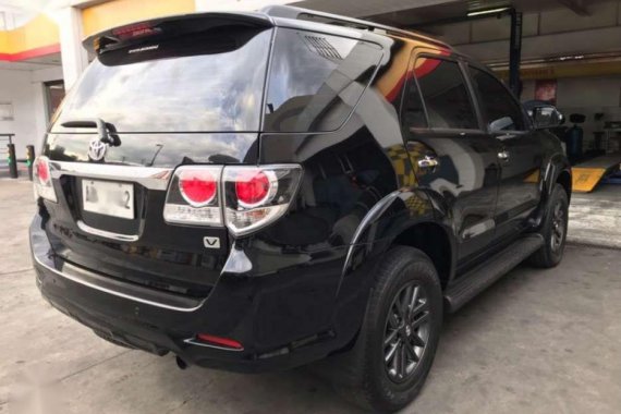 Toyota Fortuner V 2015 for sale