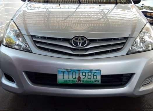 2011 Toyota Innova E for sale