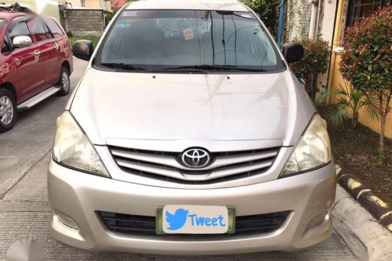 Toyota Innova E 2011 for sale