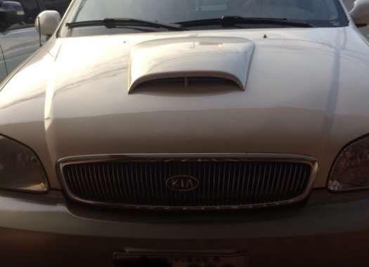 2000 Kia Carnival for sale 