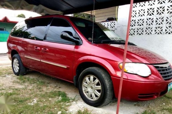 Chrysler Town and Country 2007 model FOR SALE