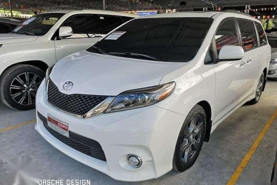 2019 Toyota Sienna se FOR SALE