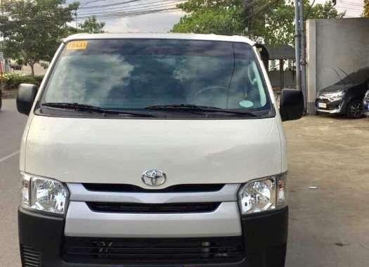 2017 Toyota Hiace Commuter FOR SALE