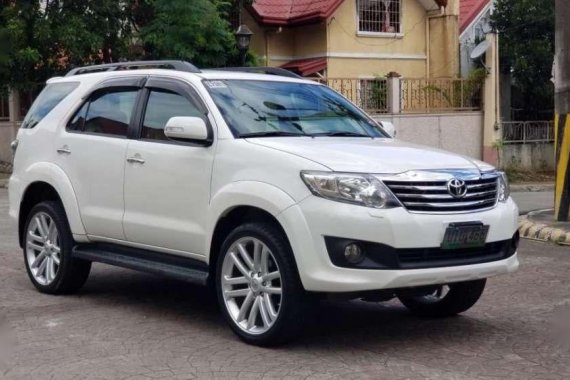 2012 Toyota Fortuner G 4x2 Diesel Manual 220k worth of accesories