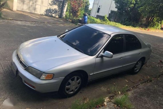 SELLING Honda Accord 94