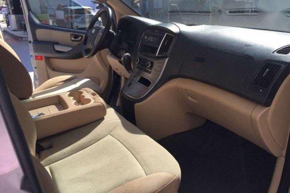 2016 Hyundai Grand Starex SS 2.5 CRDi VGT Swivel Seats