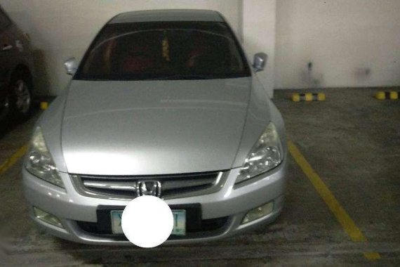 Honda Accord silver 2003 FOR SALE