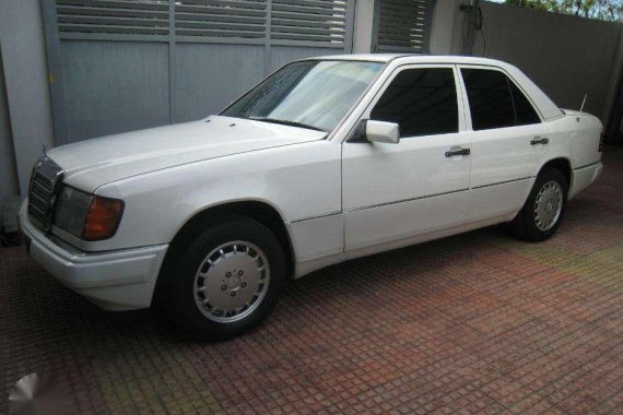 1992 MERCEDES Benz 230e W124 automatic FOR SALE