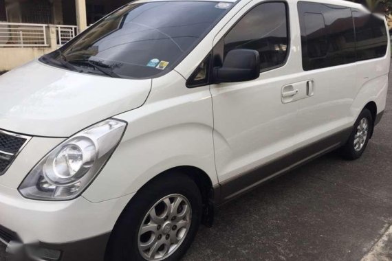 2009 Hyundai Grand Starex Gold top of the line 