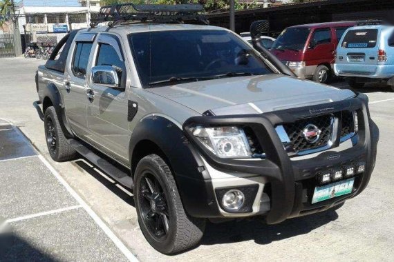 Nissan Navara LE 2009 4x2 MT FOR SALE