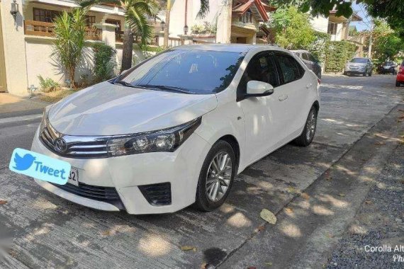 Toyota Corolla Altis E 1.6 Manual Dual VVTi 2015