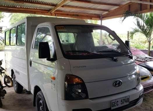 2016 model Hyundai H100 shuttle van FOR SALE