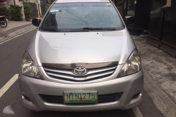 Toyota Innova 2010 J for sale 