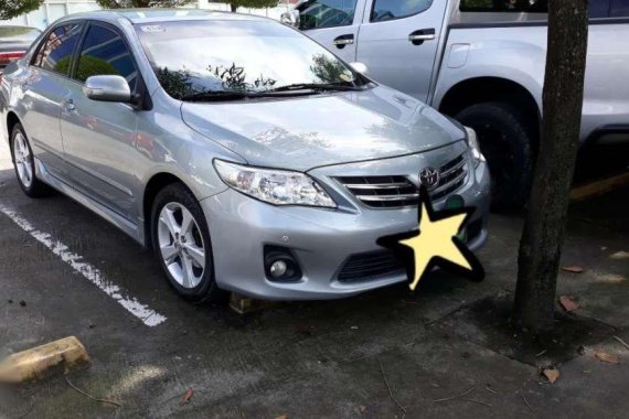 Toyota 2012 1.6 V Altis top of the line fresh