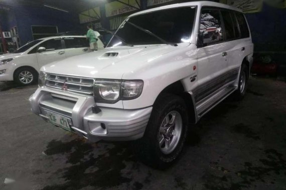 SELLING MITSUBISHI Pajero fieldmaster 2003