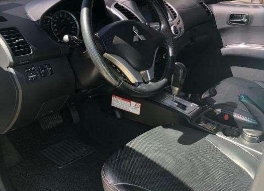 2014 Mitsubishi Strada 4x4 GLS-V for sale