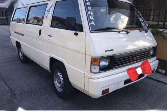 SELLING MITSUBISHI L300 versa van 2005