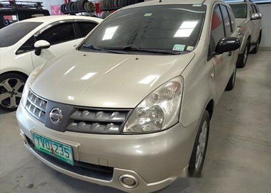 Nissan Grand Livina 2011 MT for sale