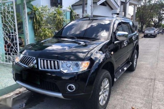 2010 MITSUBISHI Montero GLS 4x2 Automatic Diesel Black