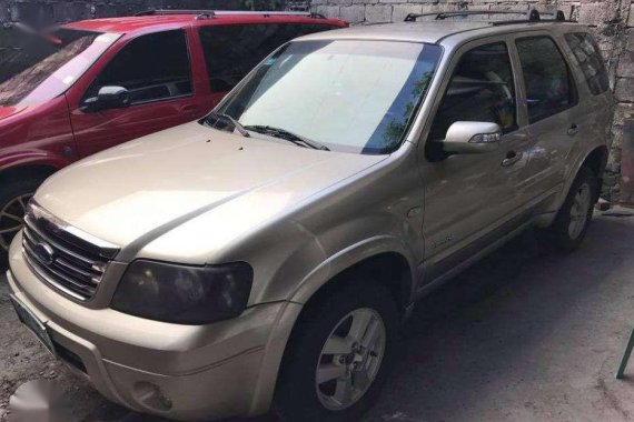 2008 FORD ESCAPE XLS - super smooth . AT . all power 