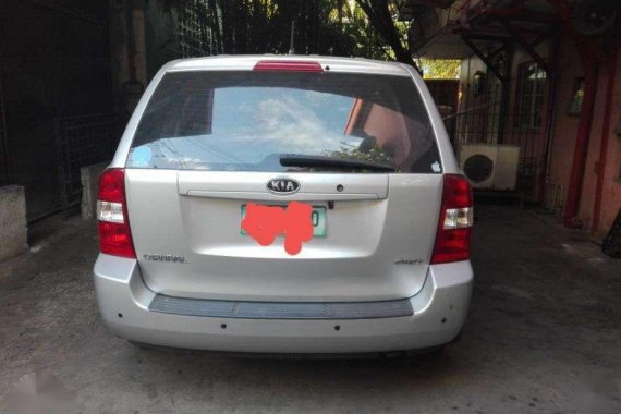 Kia Carnival 2013 MT FOR SALE