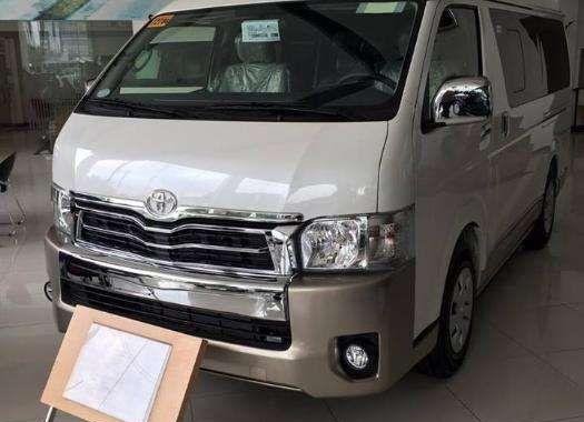 TOYOTA HIACE SUPER GRANDIA DIESEL M/T 2019 EURO 4